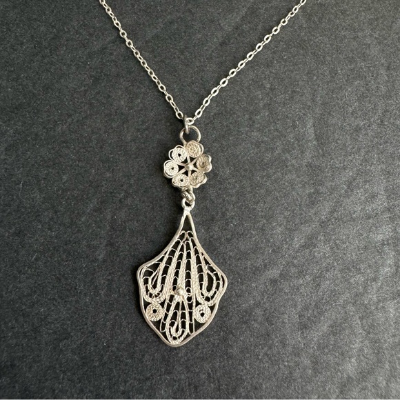 Vintage Filigree Sterling Silver Necklace Art Nouveau Style Pendant Lacemade - Picture 7 of 10